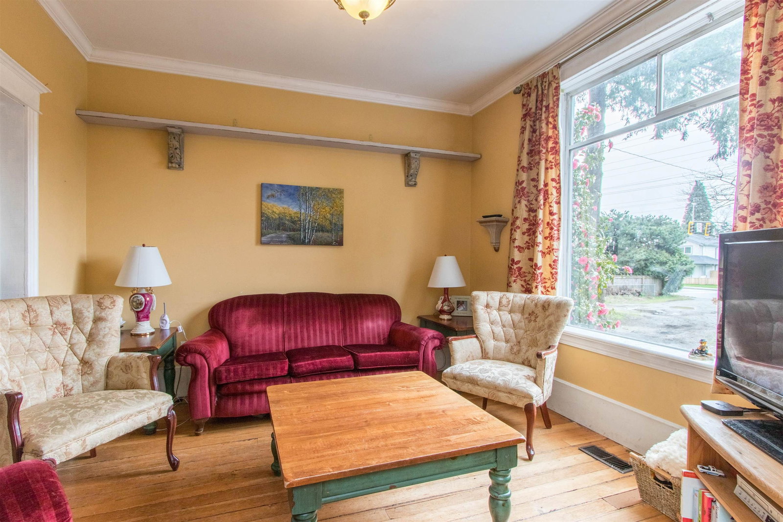 Listing Image 12