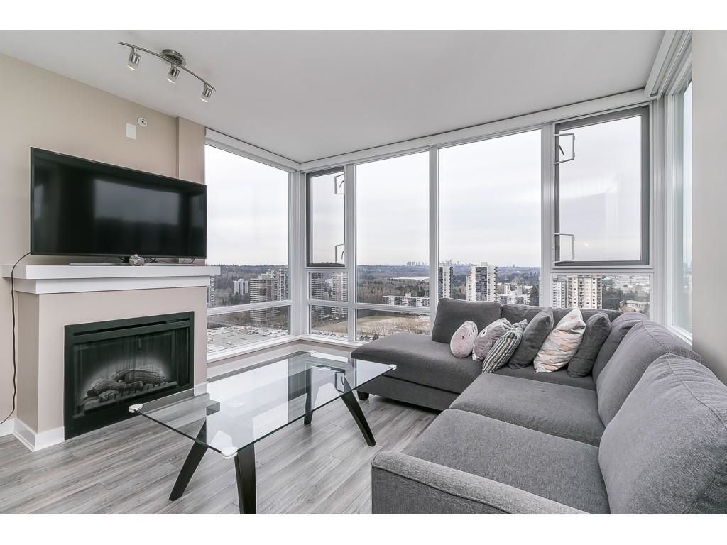 Listing Image 4