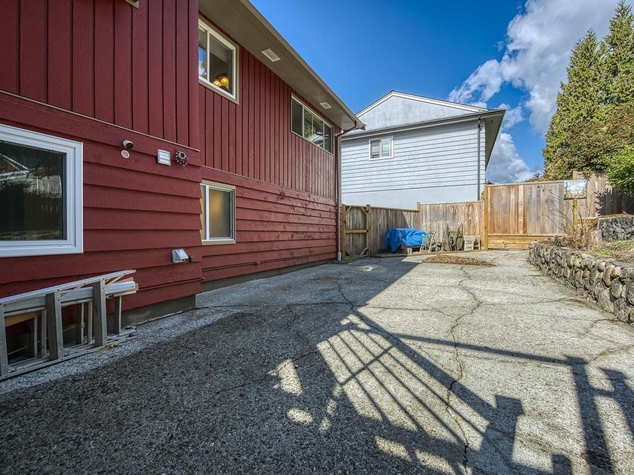 Listing Image 29