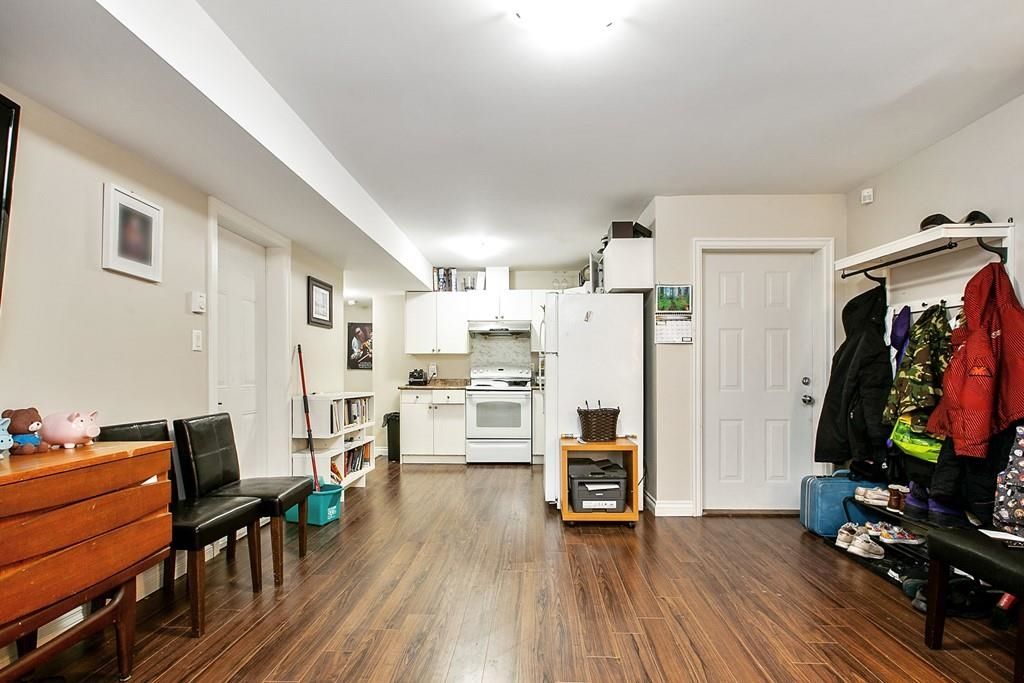Listing Image 22