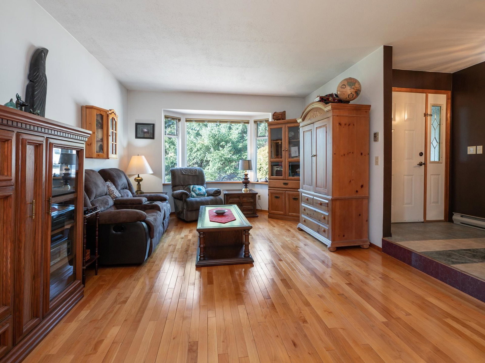Listing Image 8