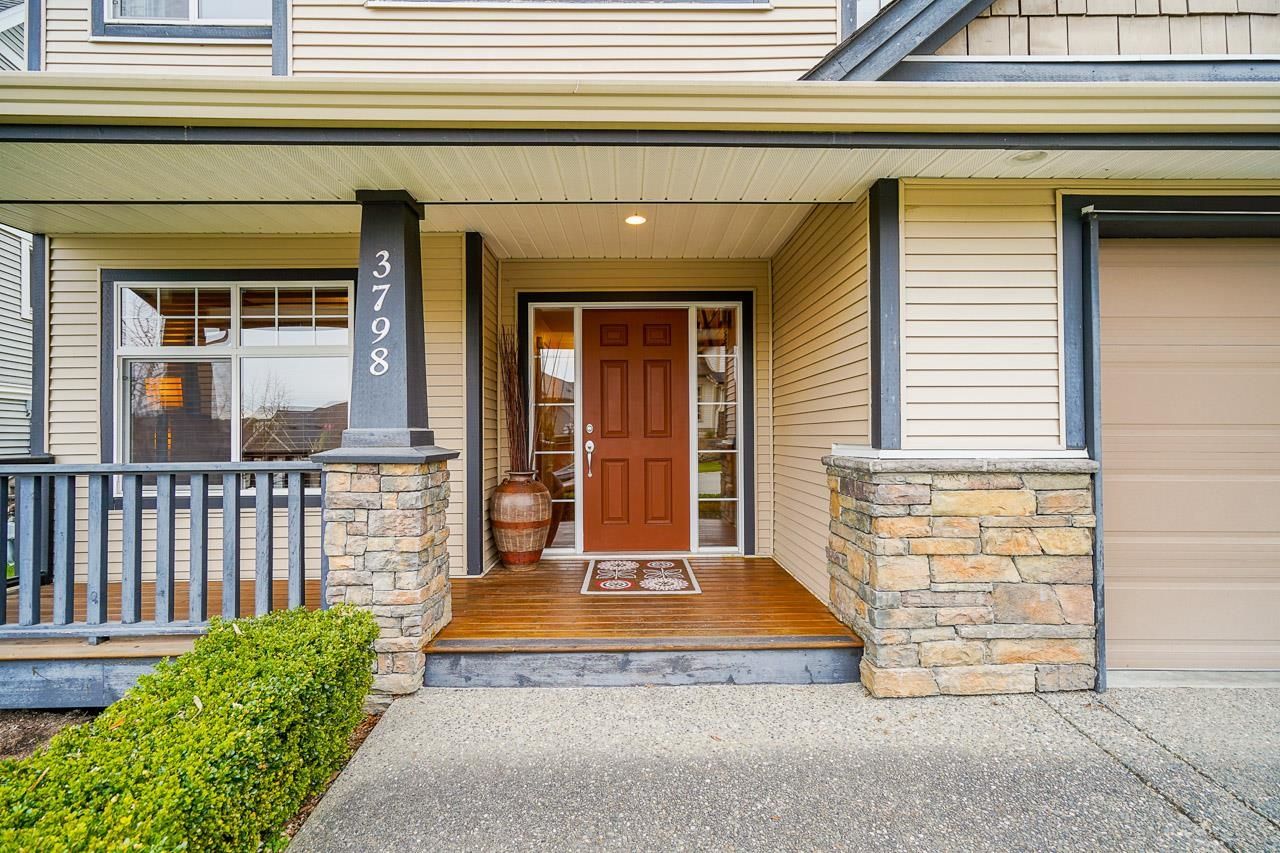 Listing Image 4