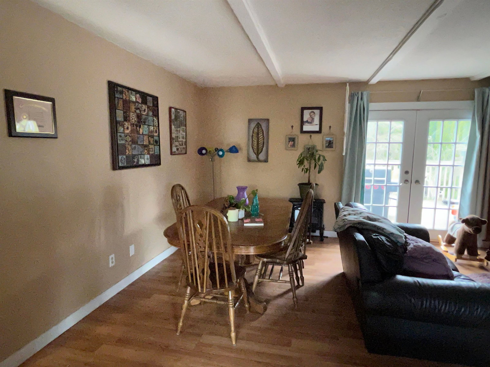 Listing Image 4