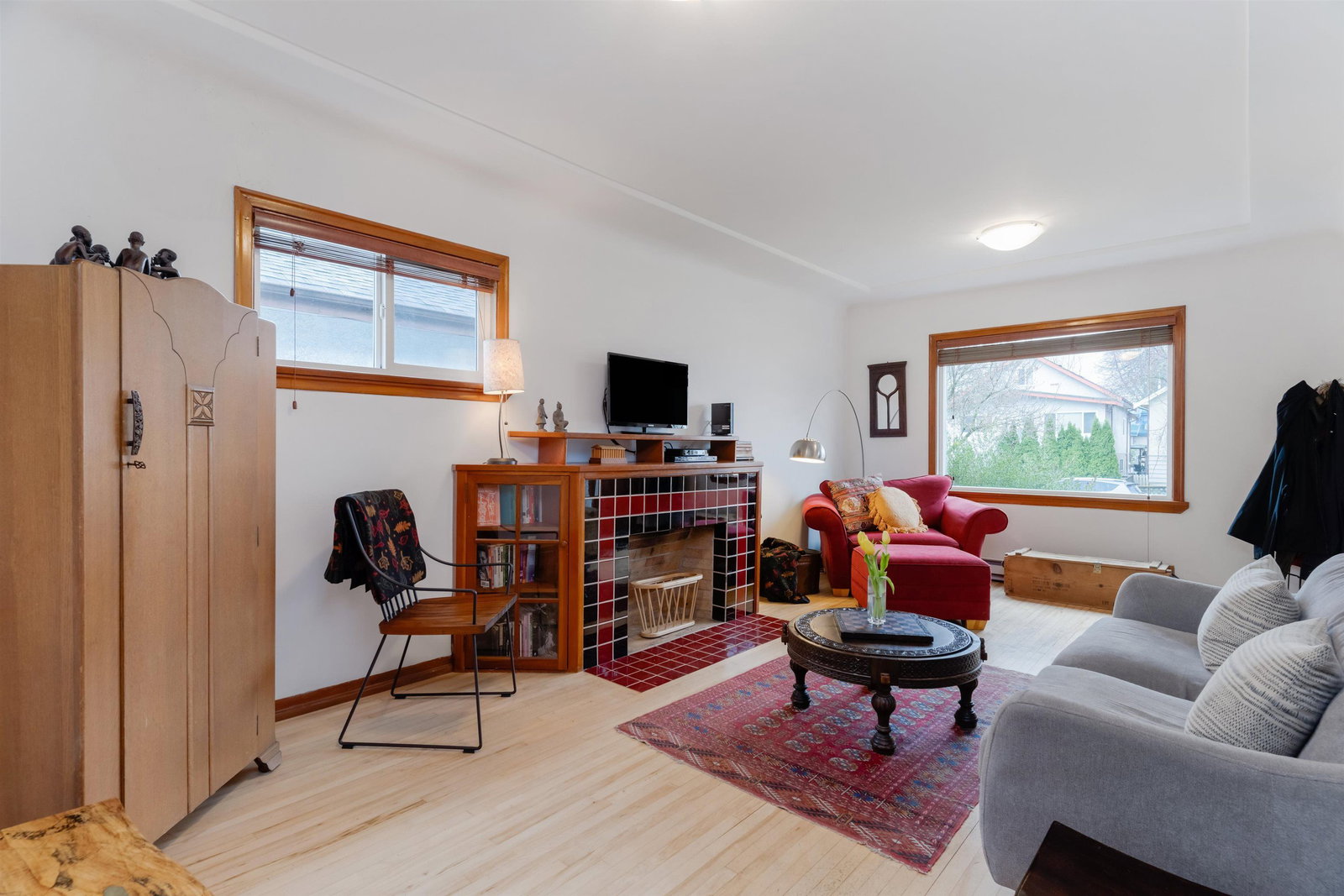 Listing Image 8