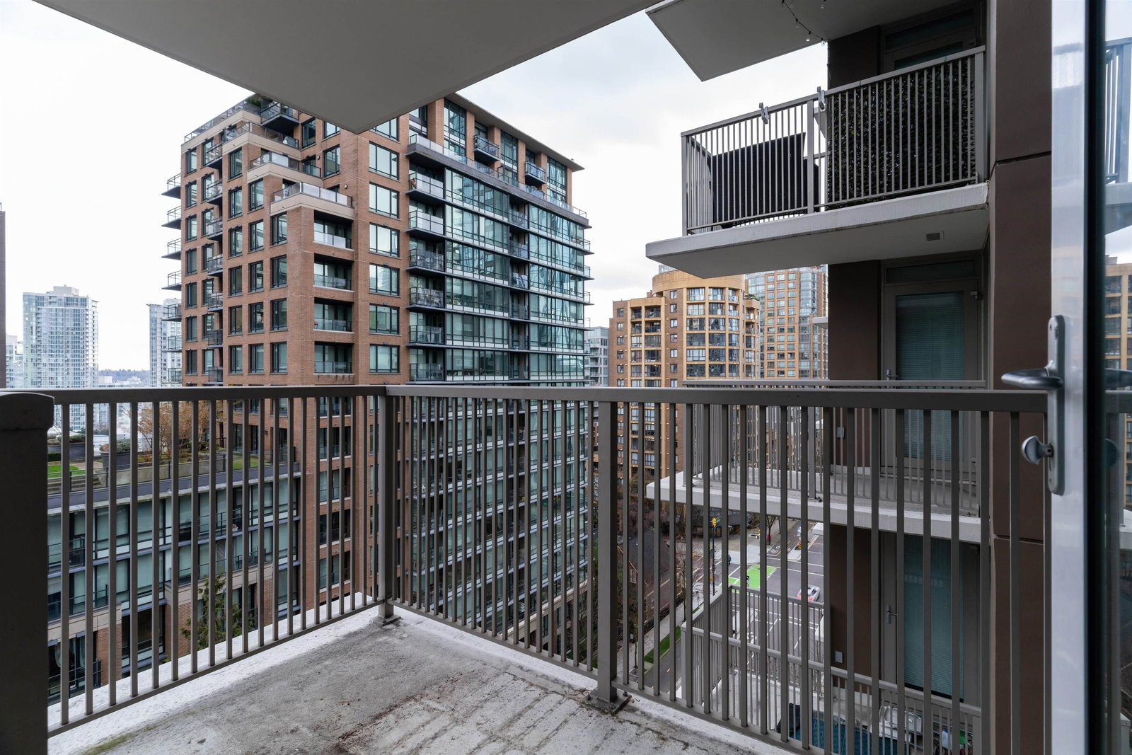 Listing Image 18