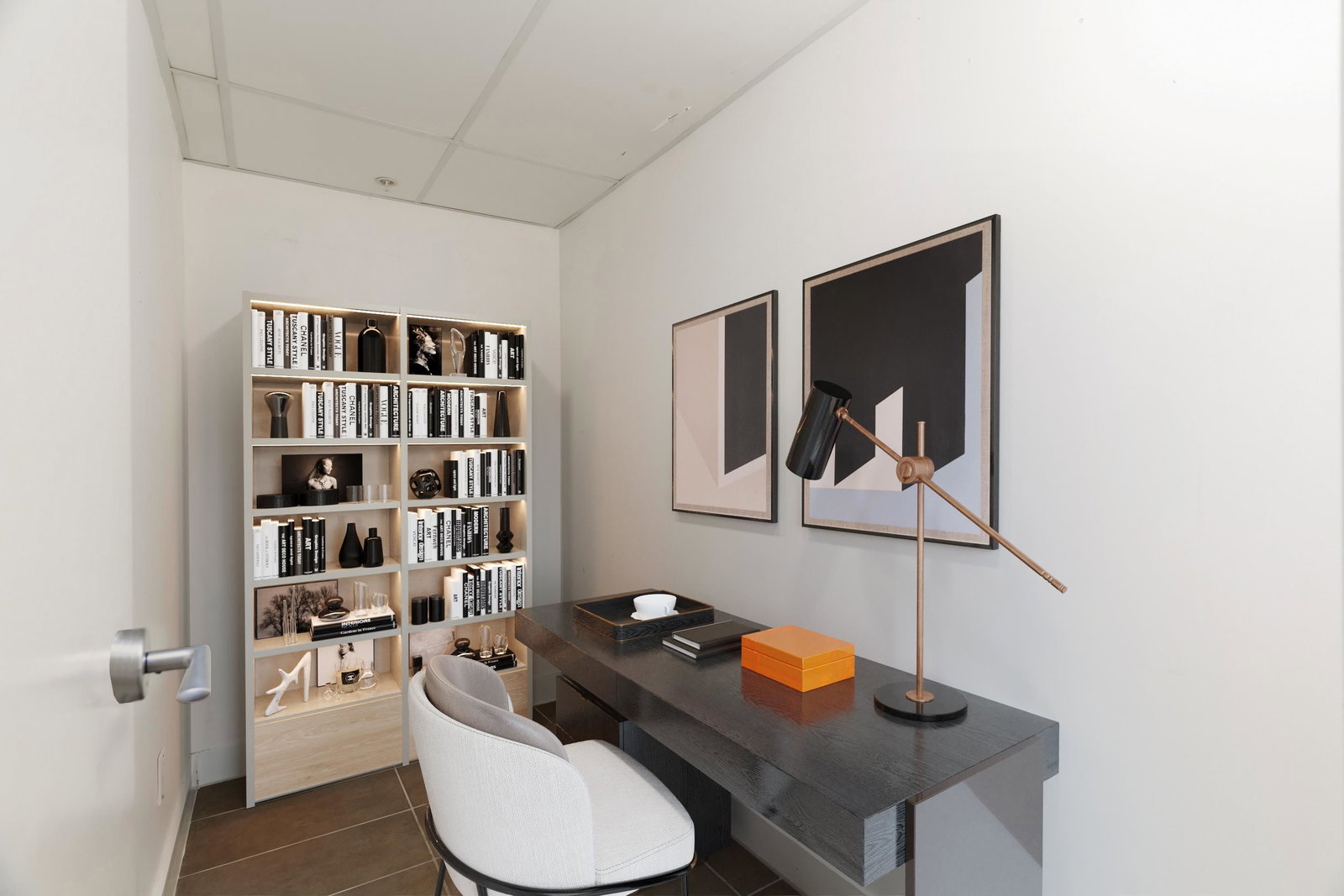 Listing Image 8