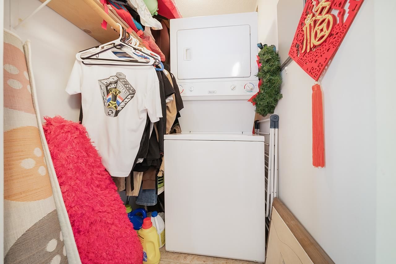 Listing Image 17