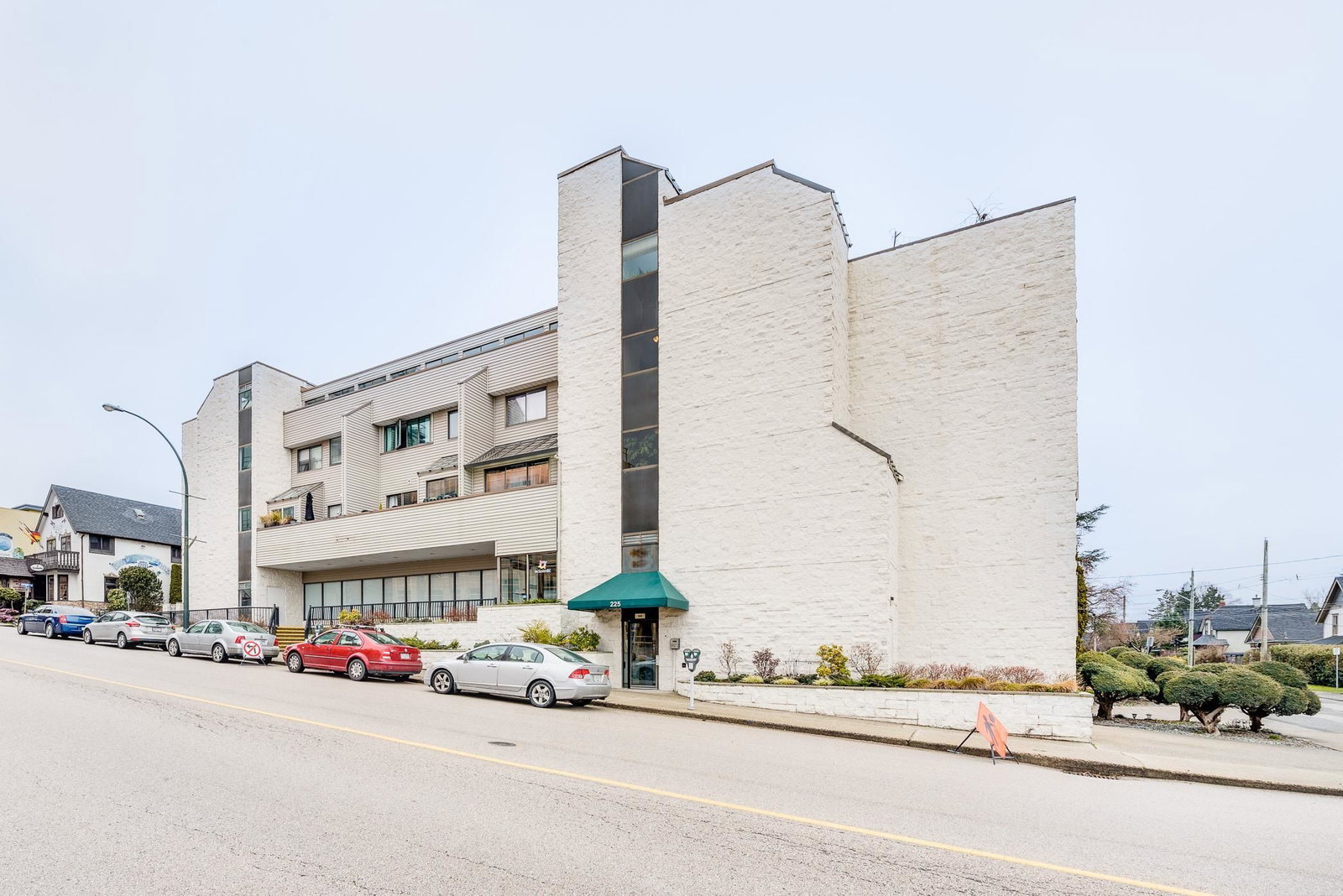 Listing Image 17
