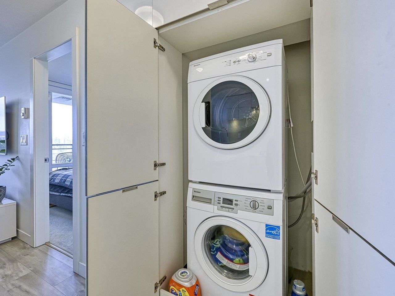 Listing Image 17