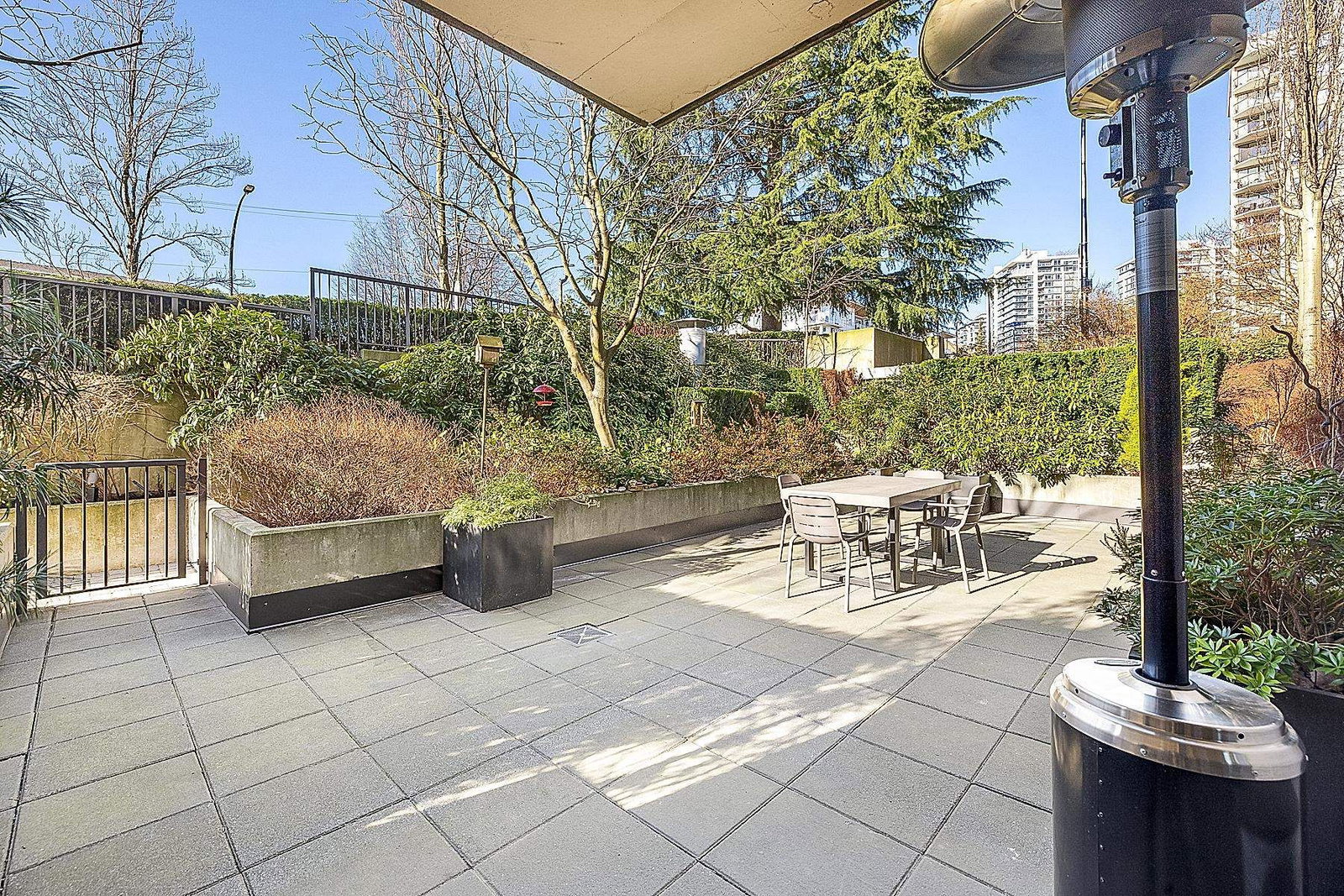 Listing Image 16