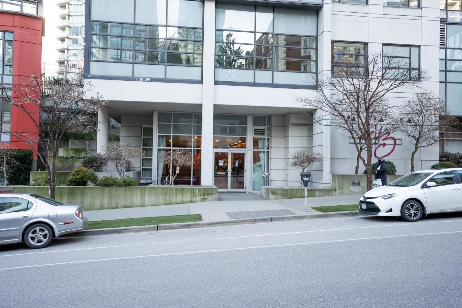 Listing Image 22