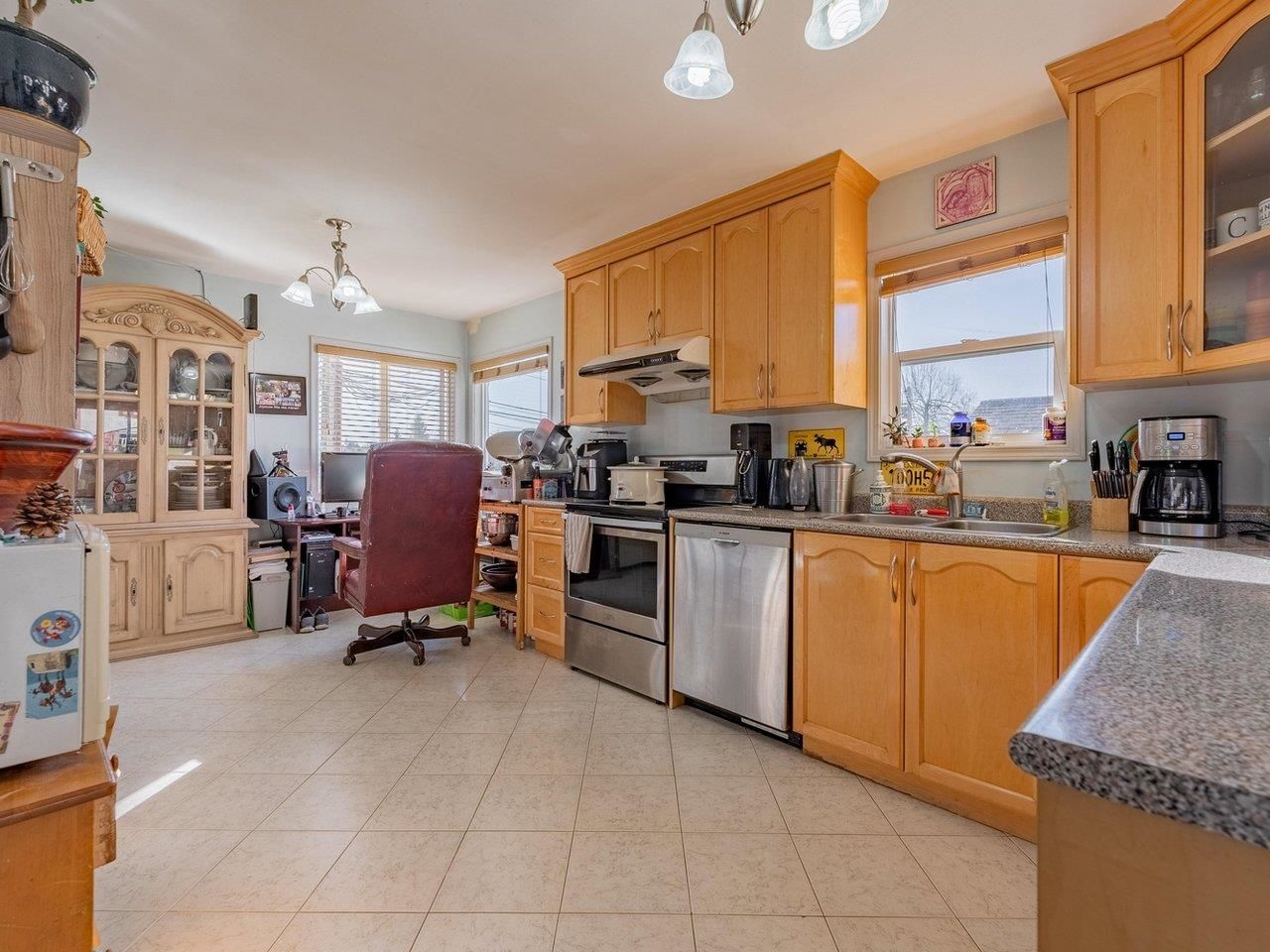 Listing Image 20