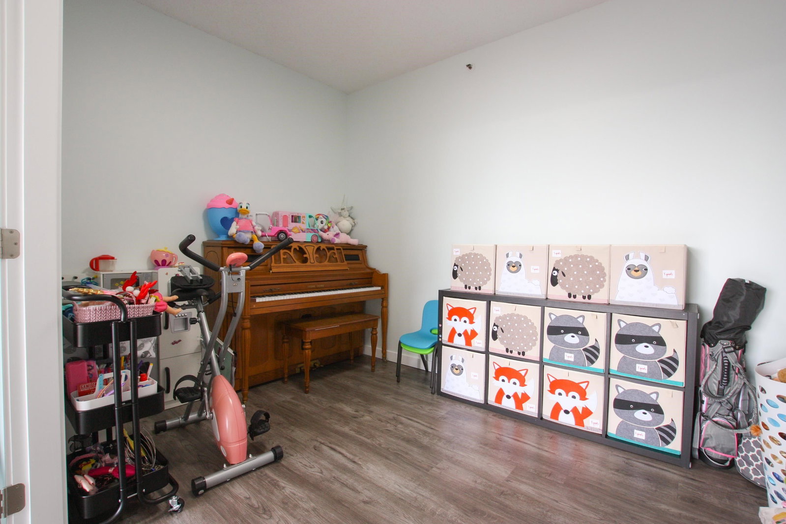 Listing Image 10