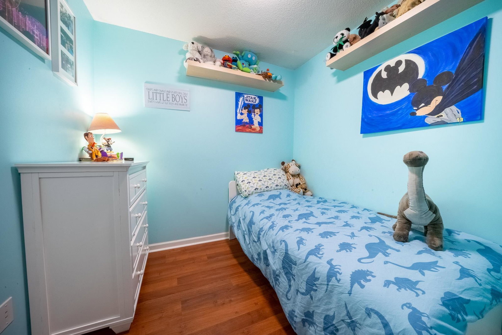 Listing Image 12