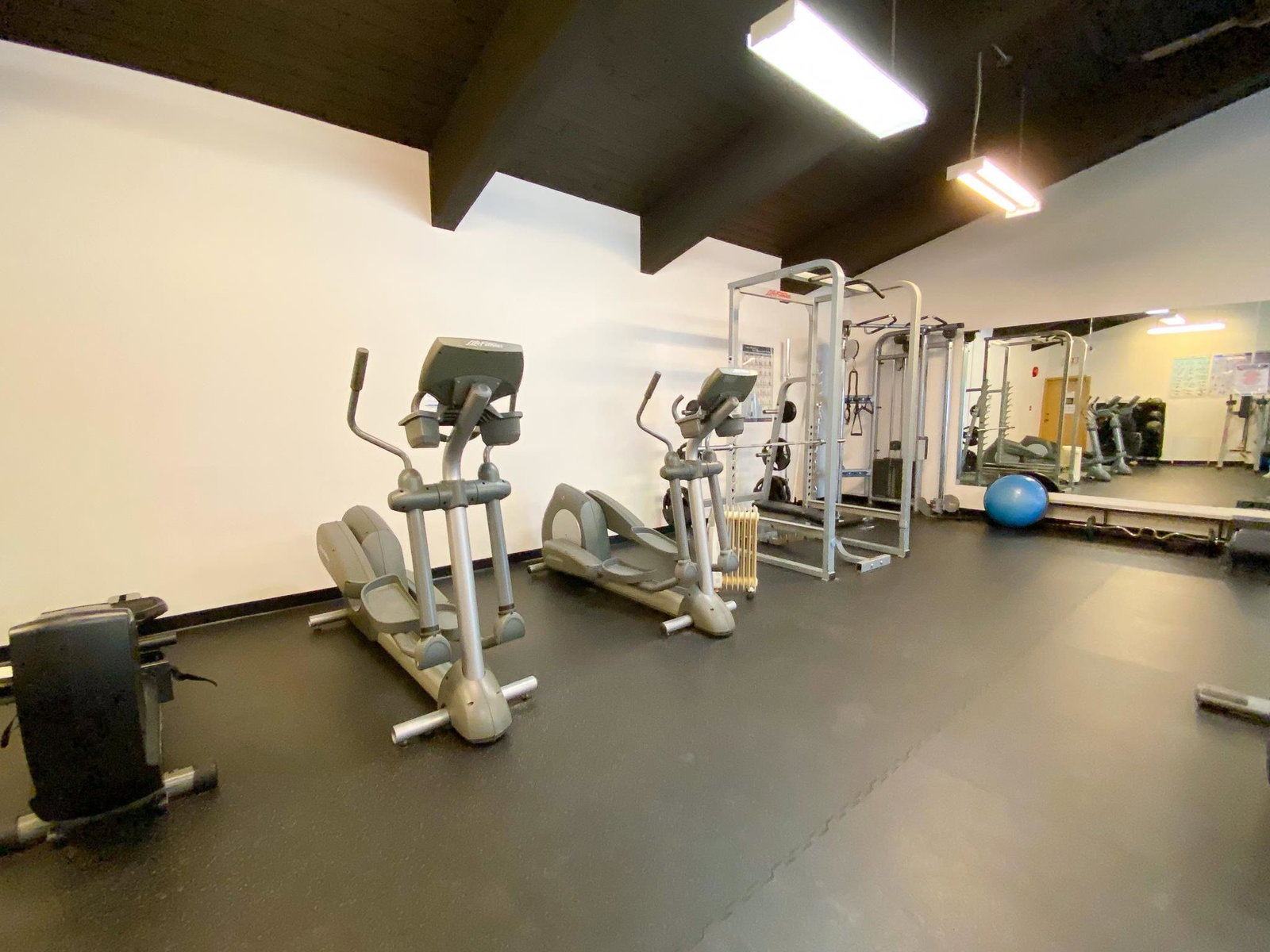 Listing Image 12