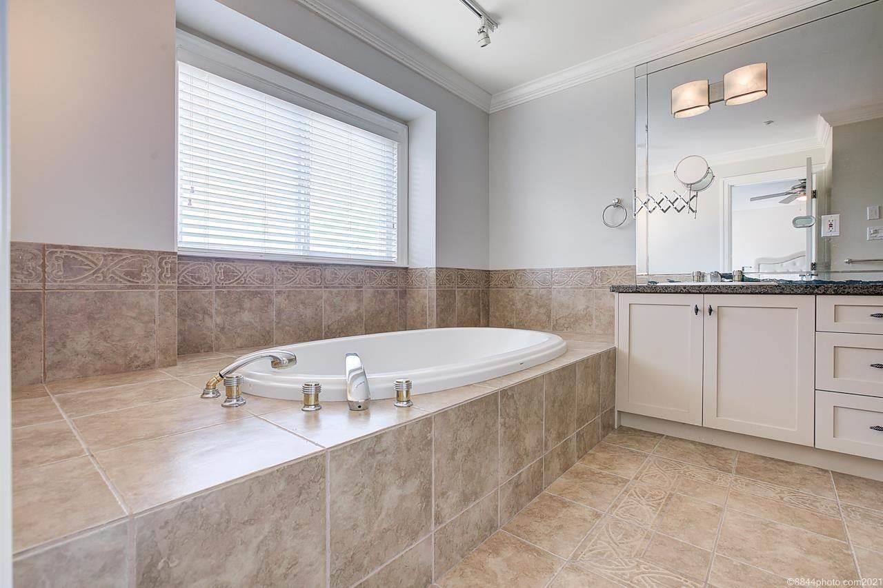 Listing Image 26