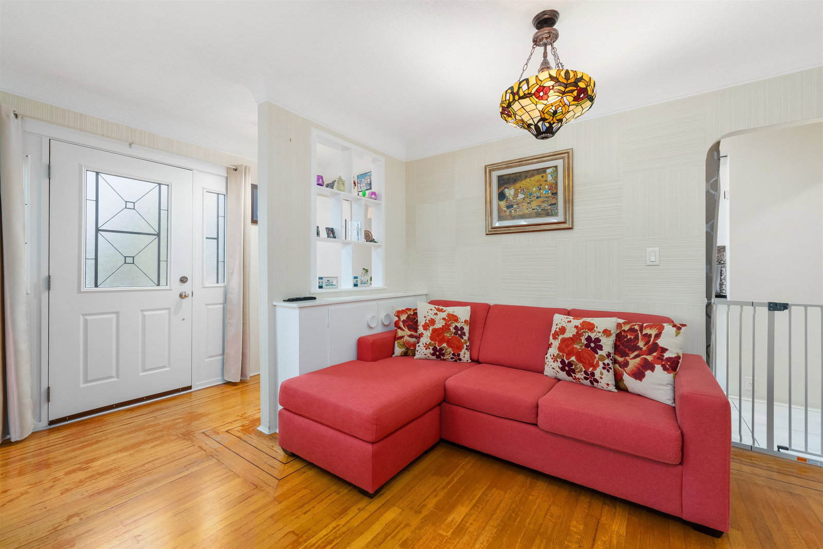 Listing Image 5