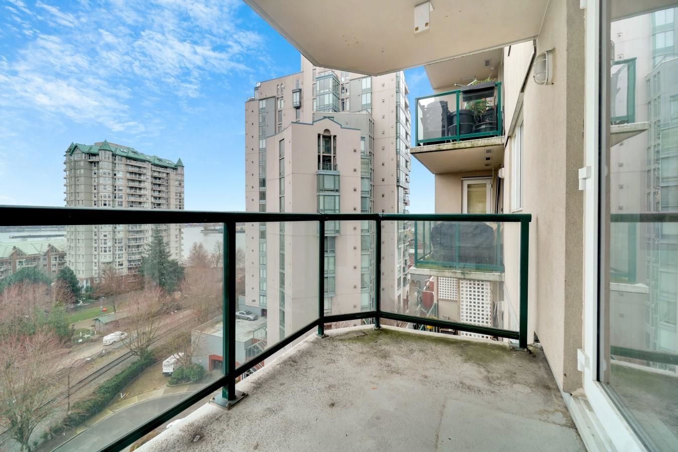 Listing Image 17
