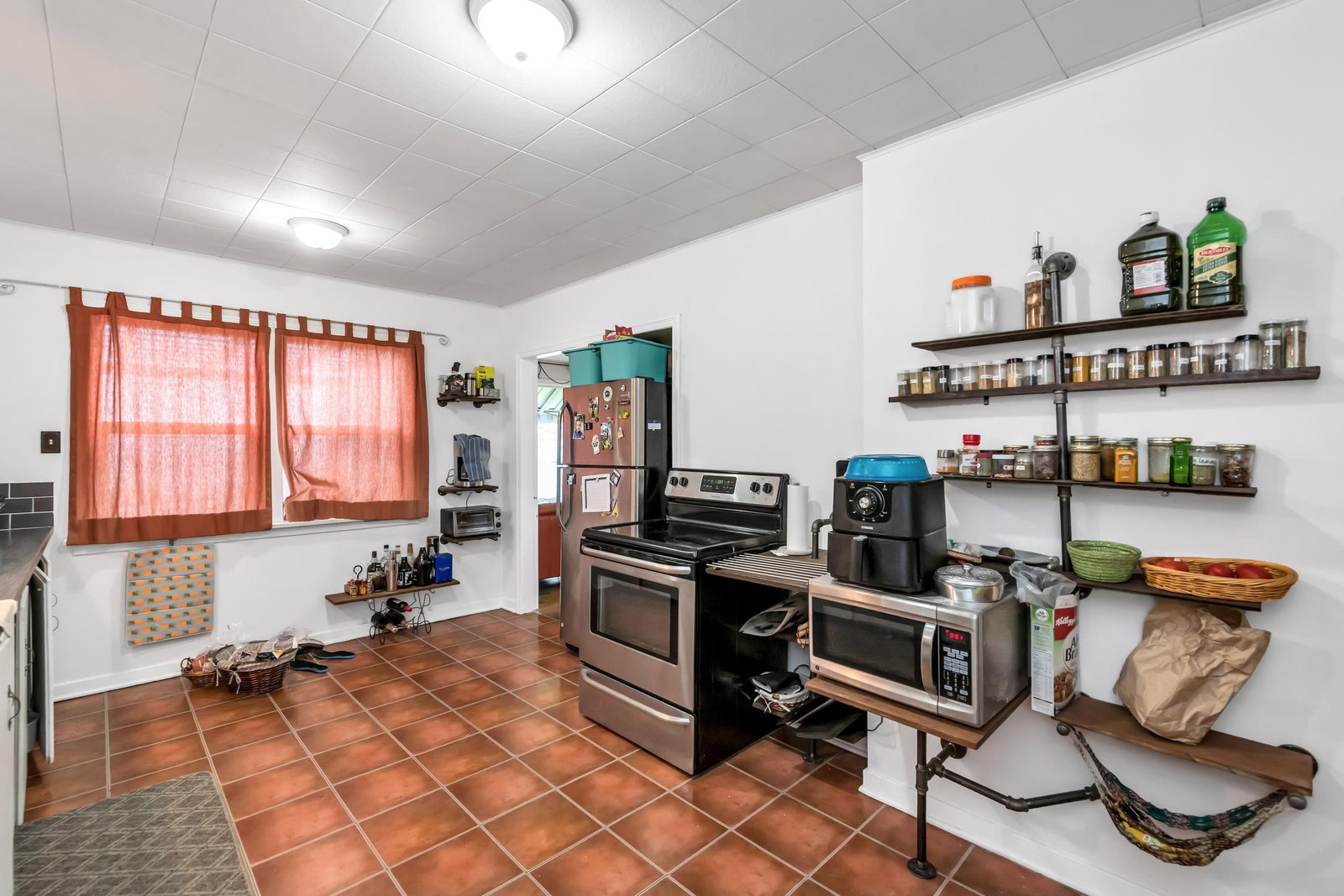 Listing Image 18