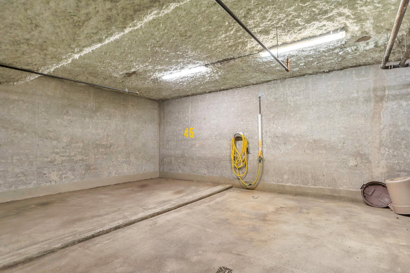Listing Image 36