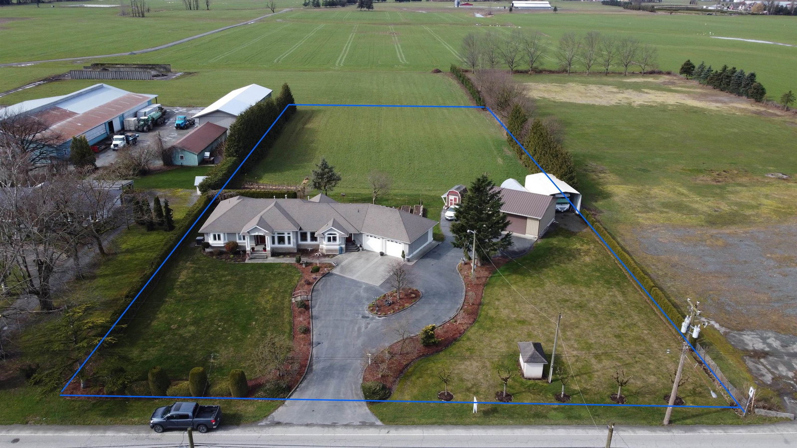Listing Image 11