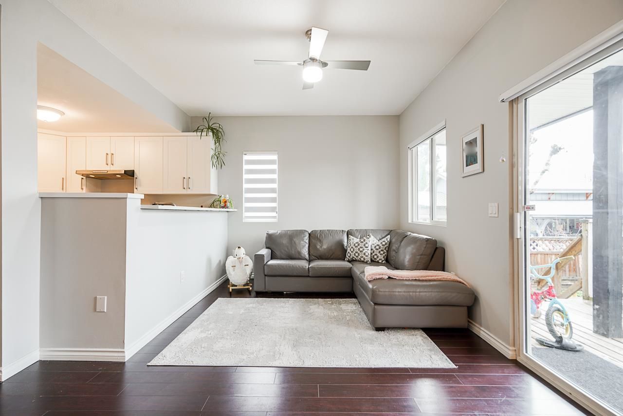 Listing Image 15