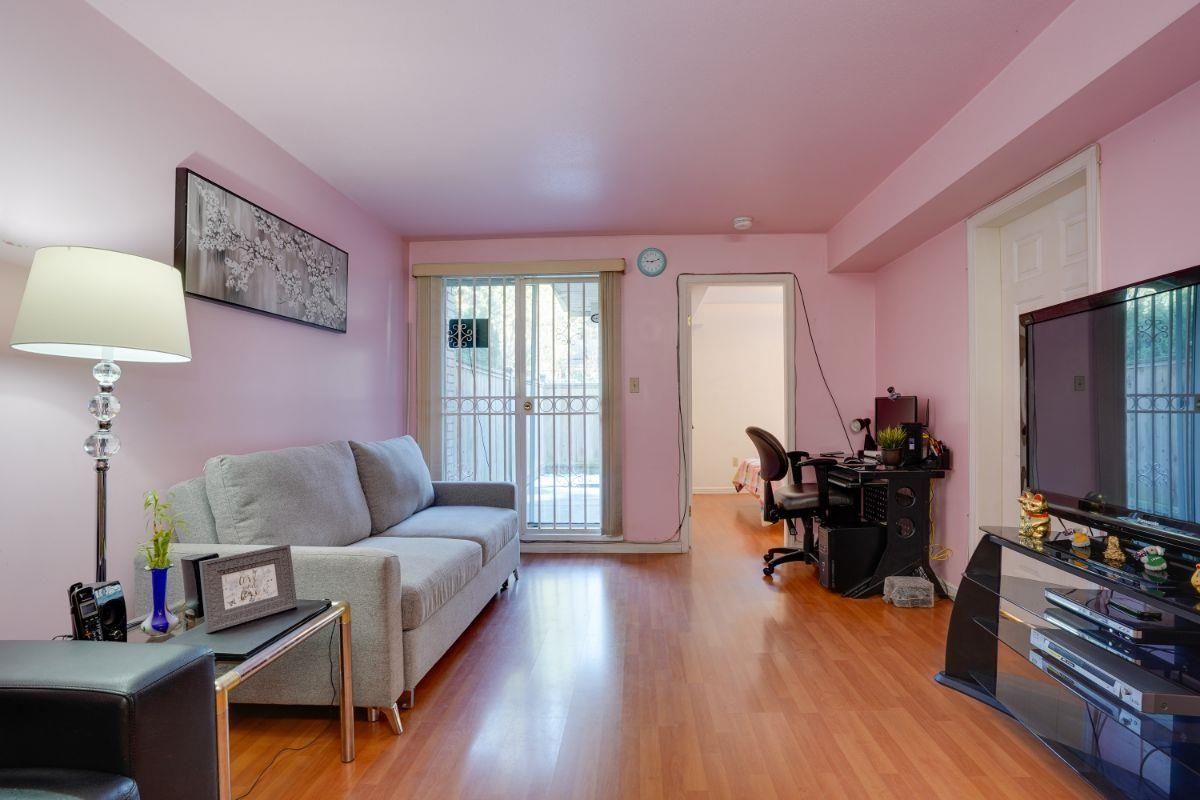 Listing Image 10
