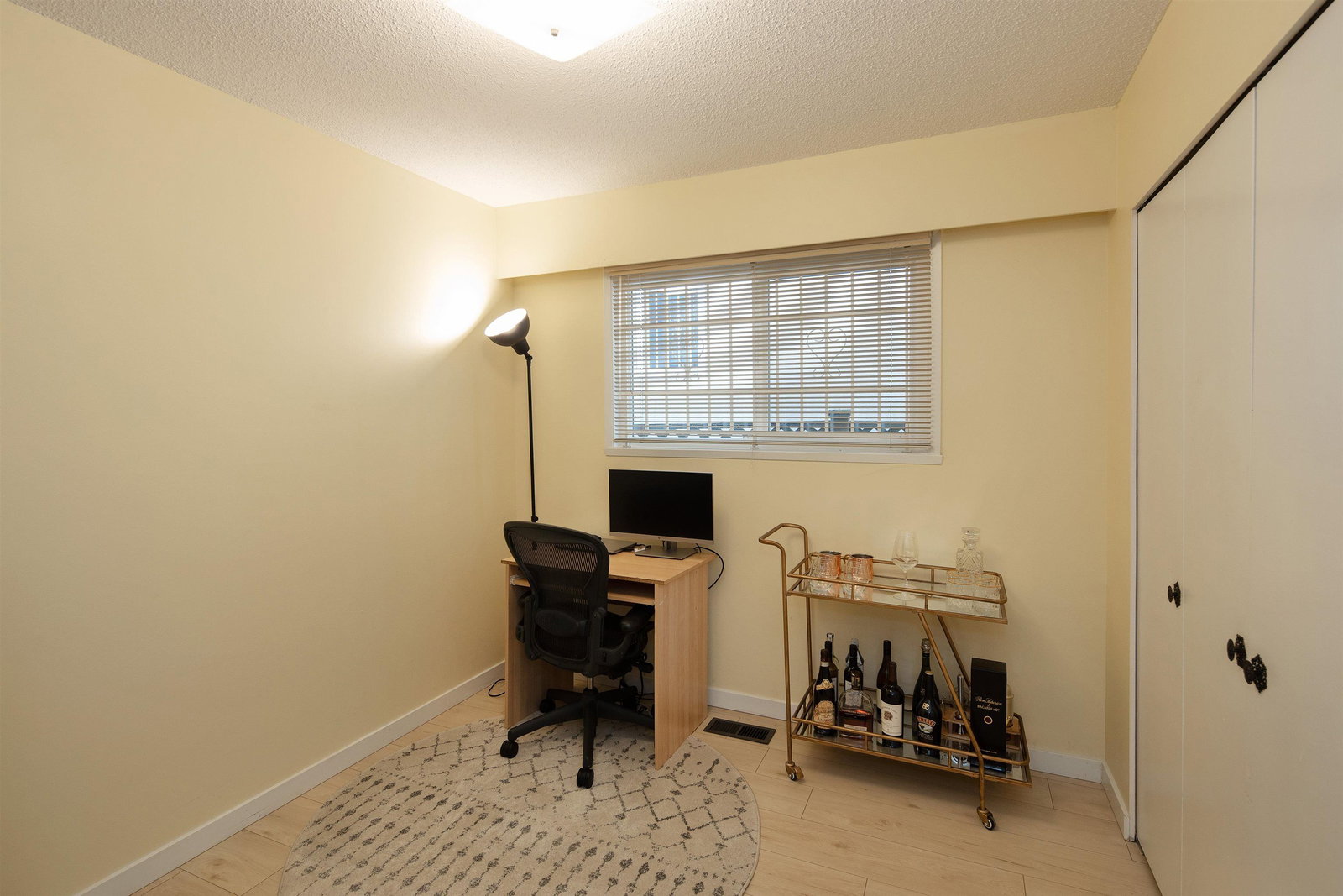 Listing Image 24