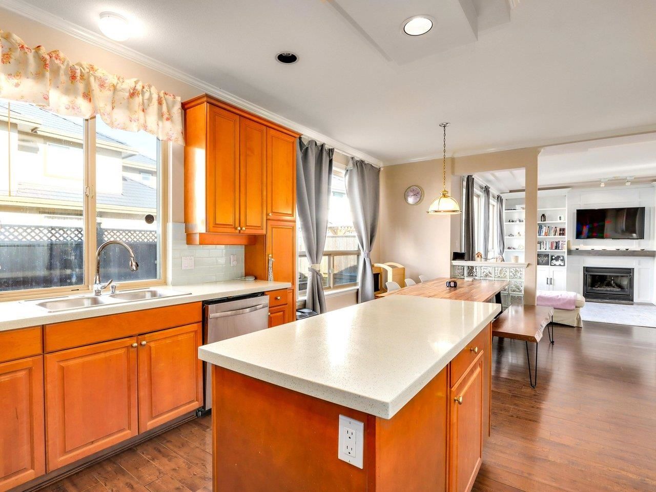 Listing Image 15