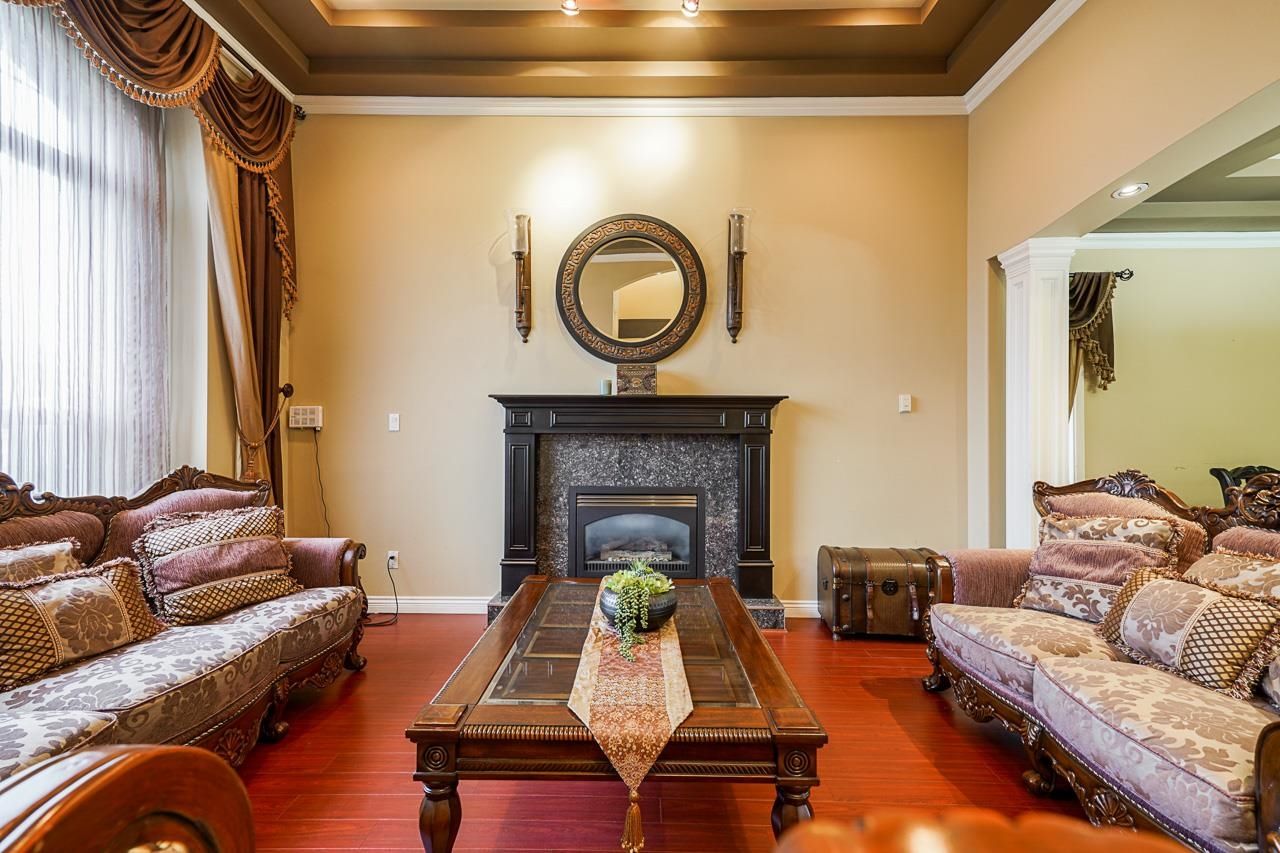 Listing Image 10