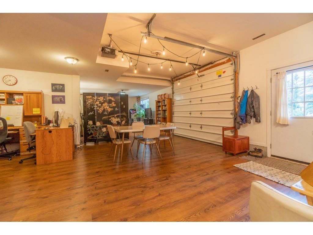 Listing Image 33