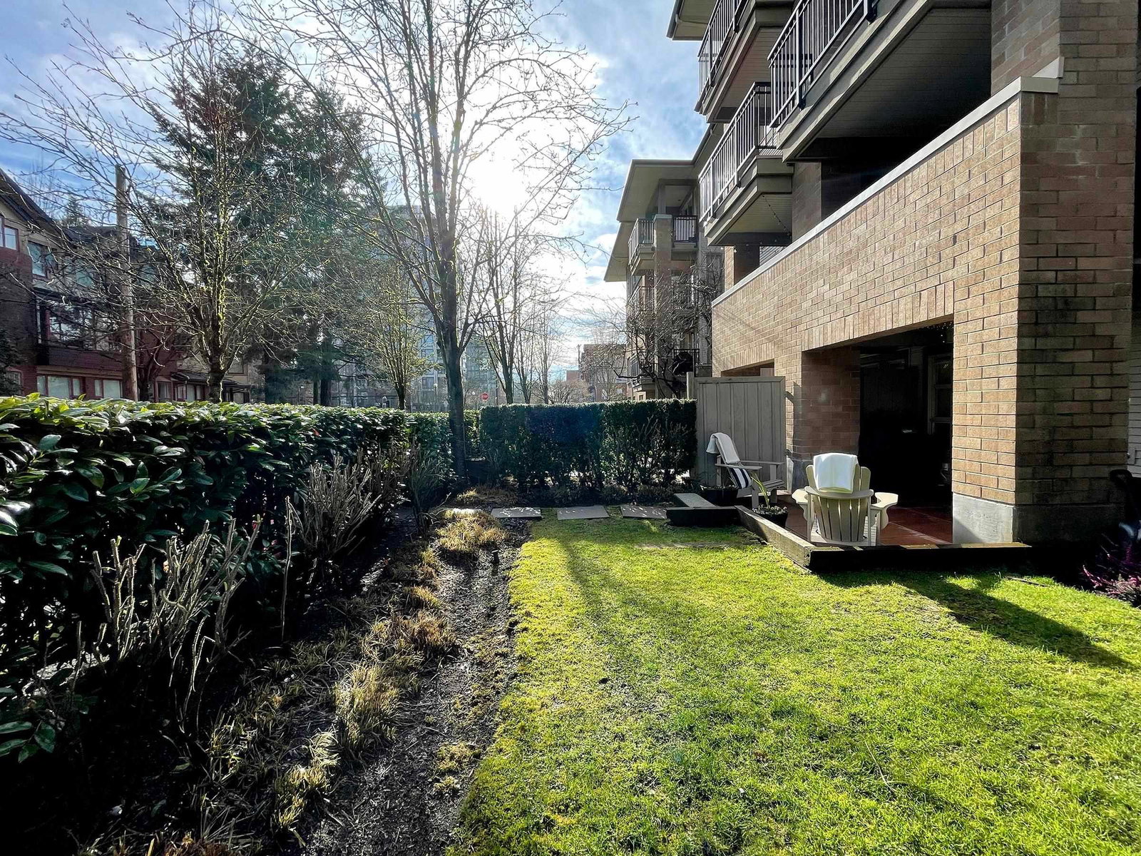 Listing Image 23