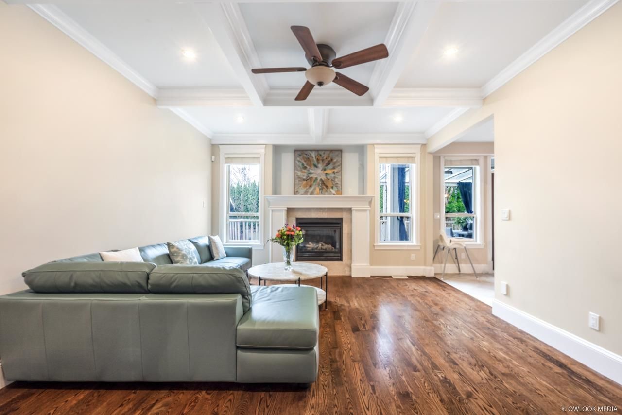 Listing Image 10