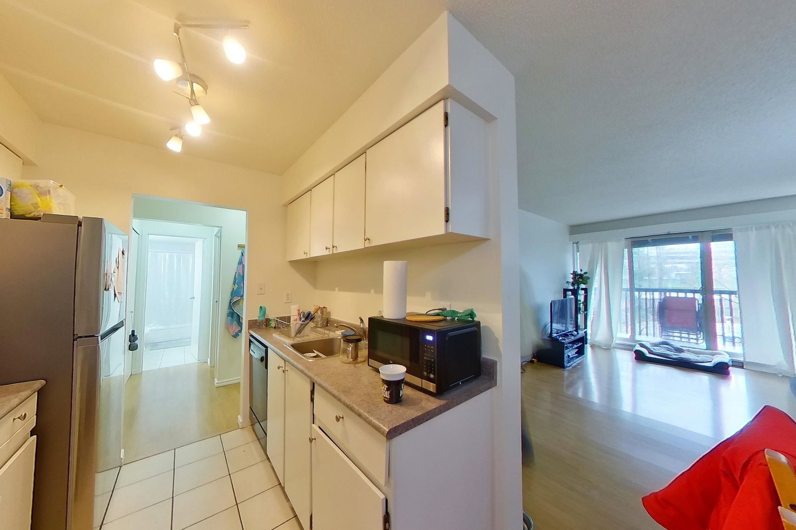 Listing Image 5