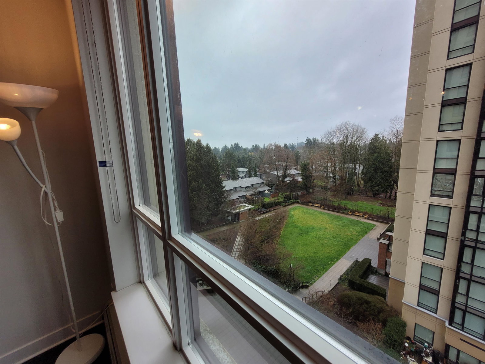 Listing Image 16