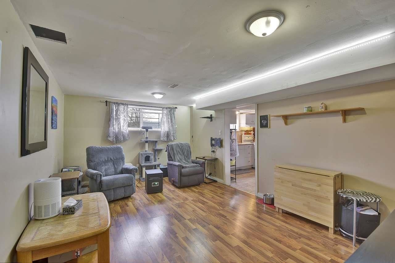 Listing Image 16