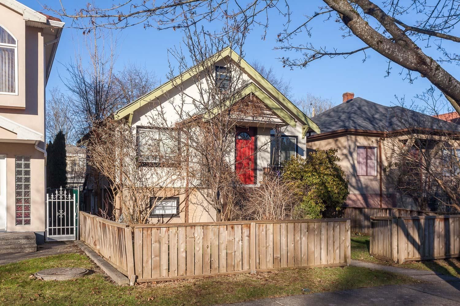 Listing Image 4