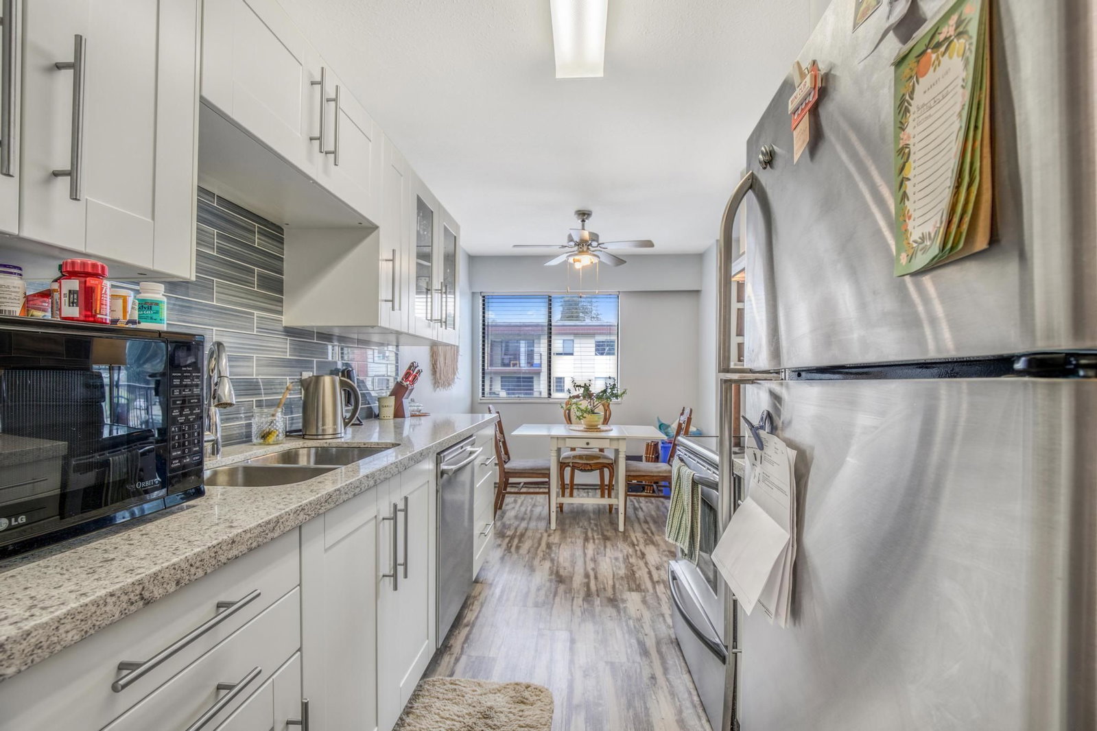 Listing Image 11