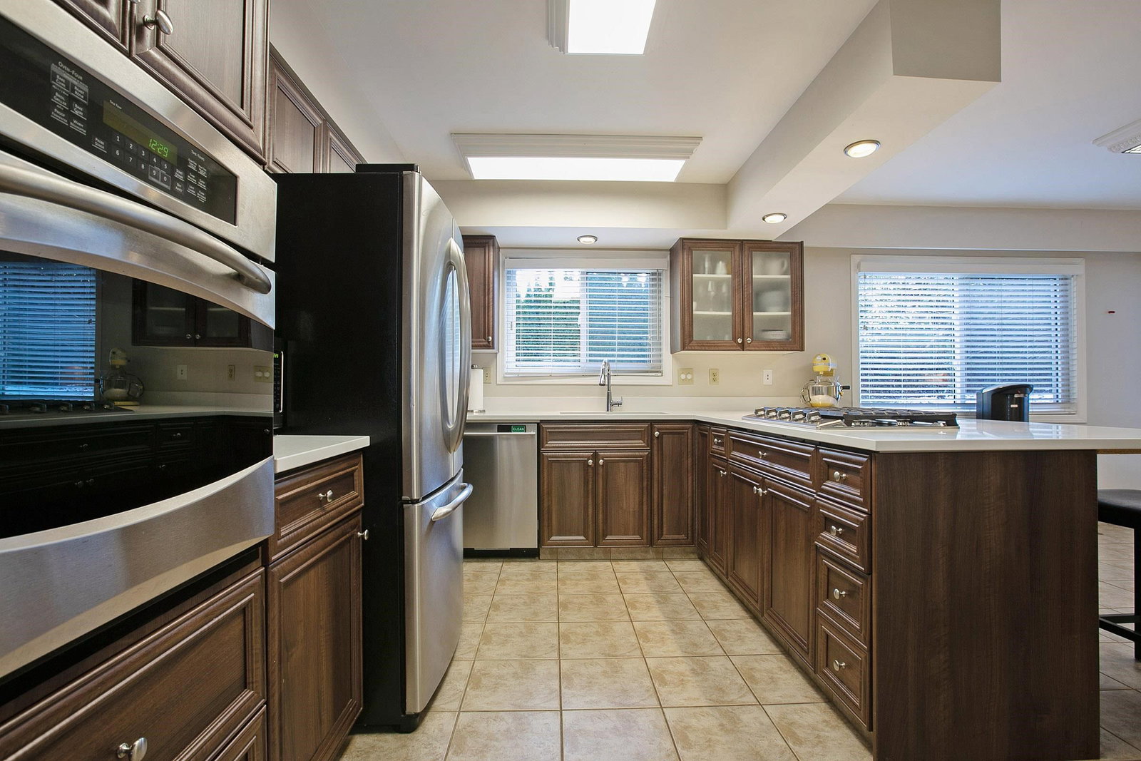 Listing Image 9