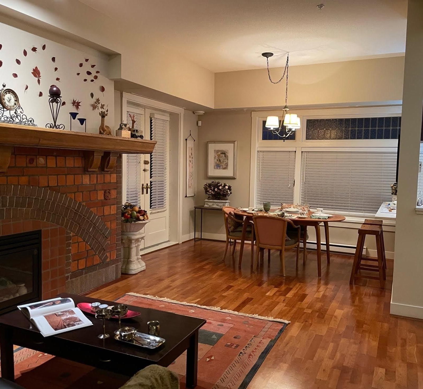 Listing Image 10