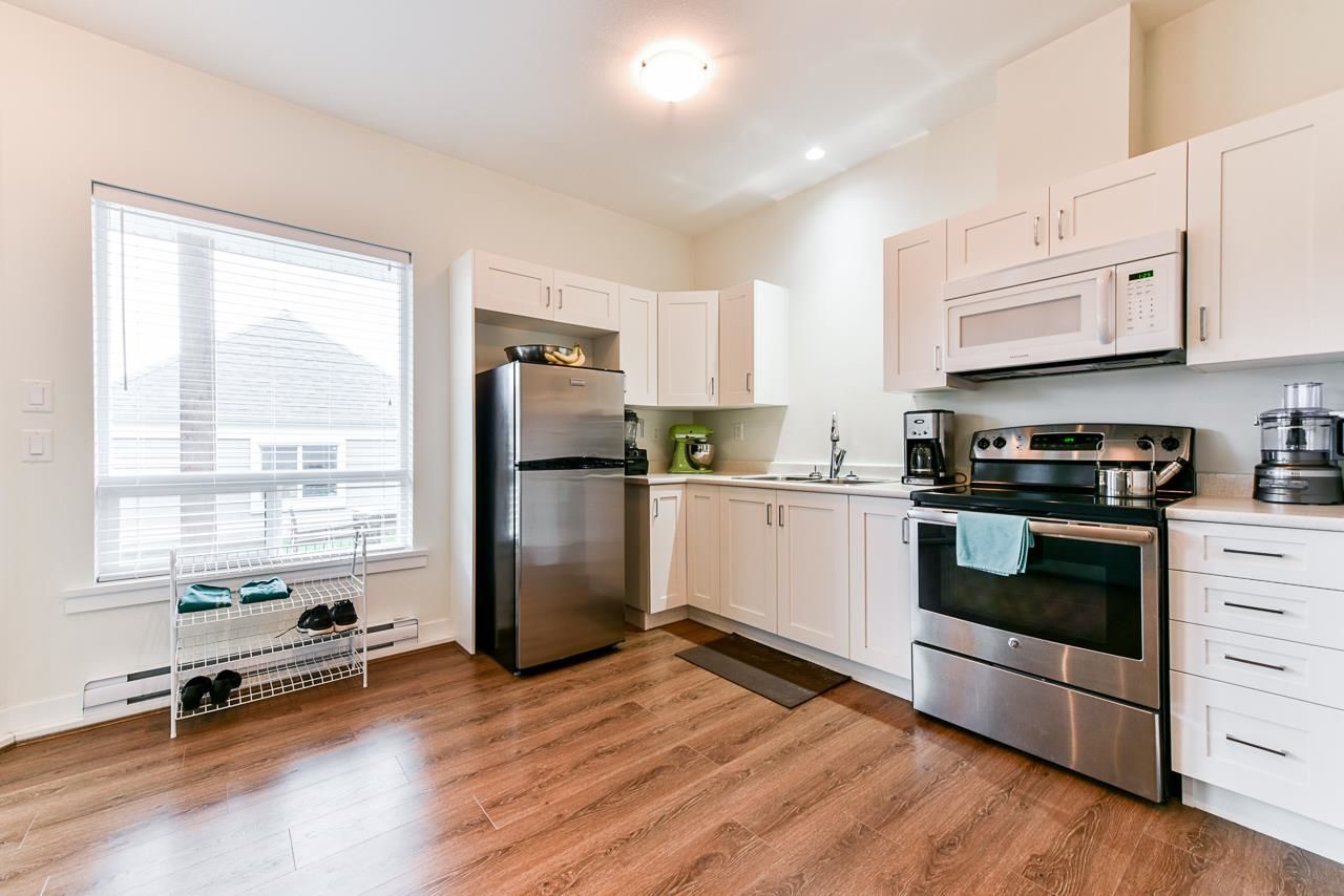 Listing Image 19