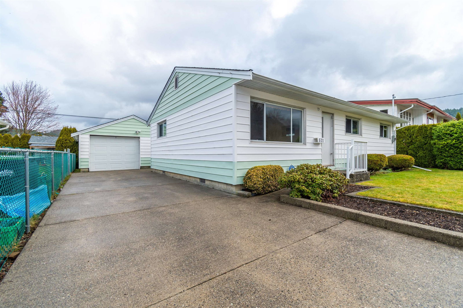 Listing Image 37