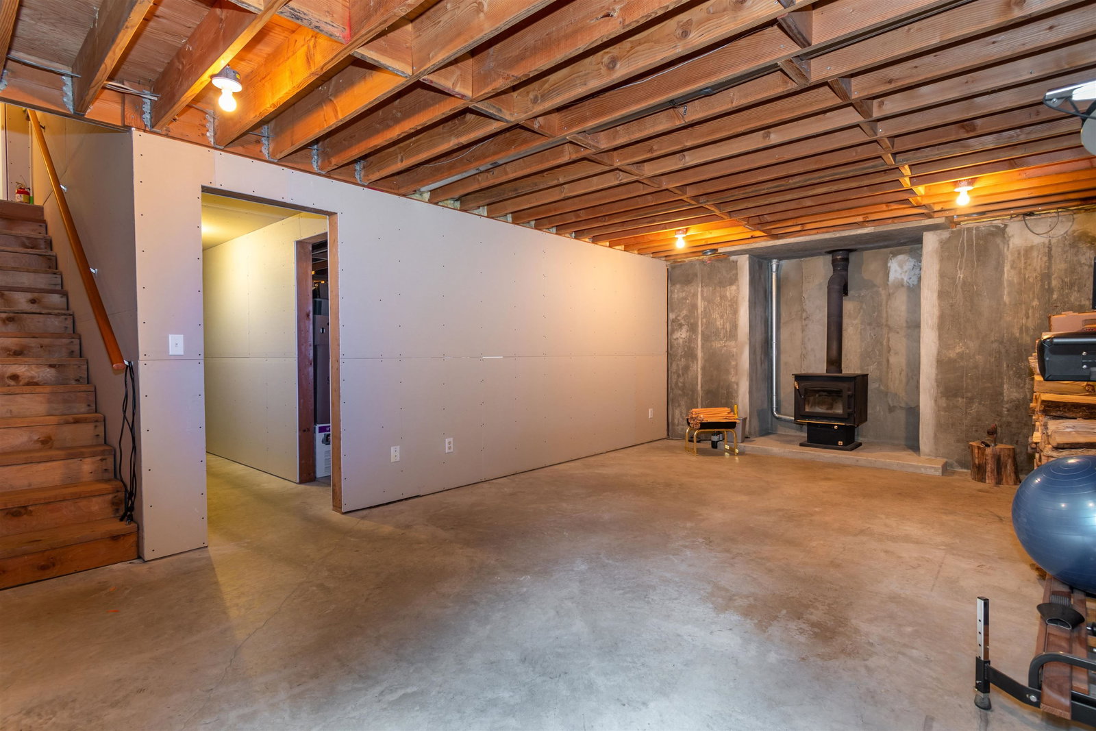 Listing Image 24