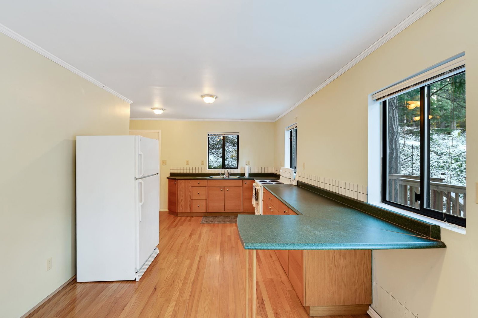 Listing Image 9