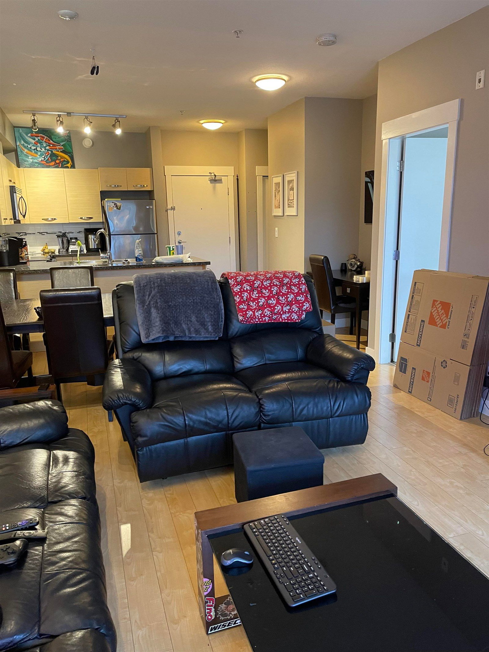 Listing Image 17