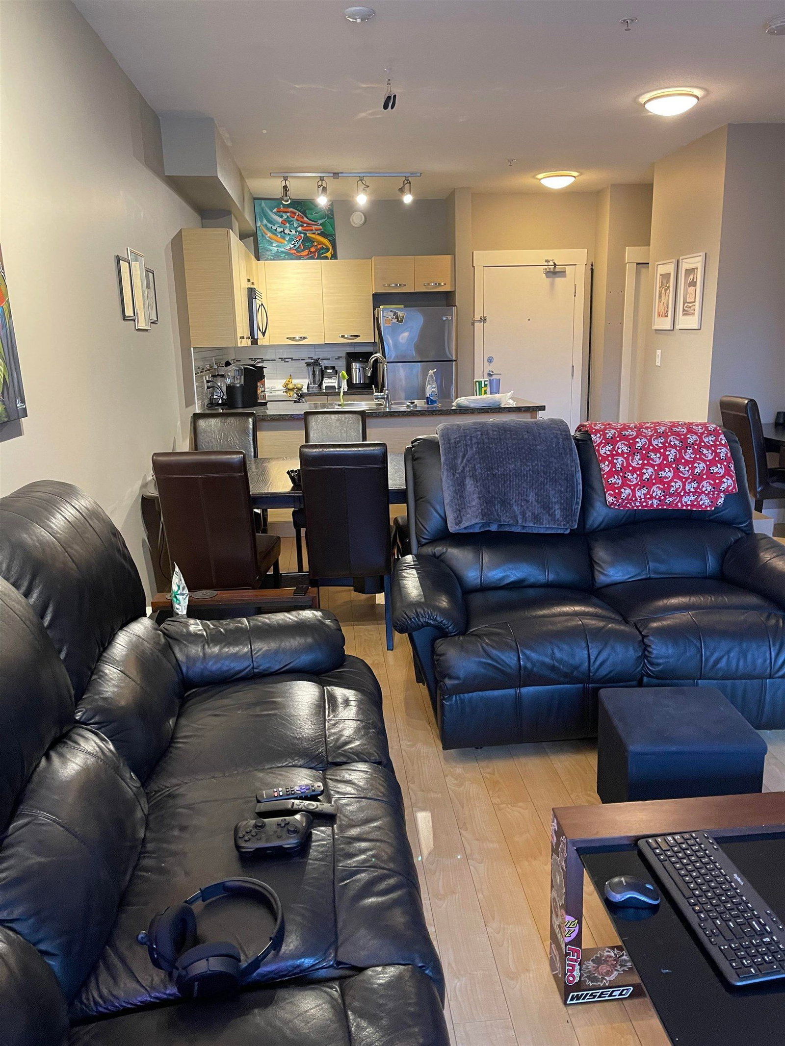 Listing Image 21