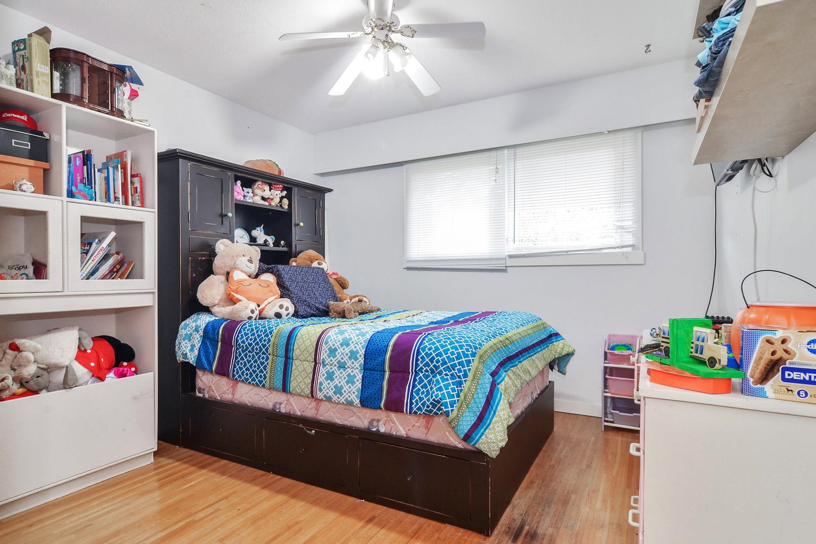 Listing Image 12