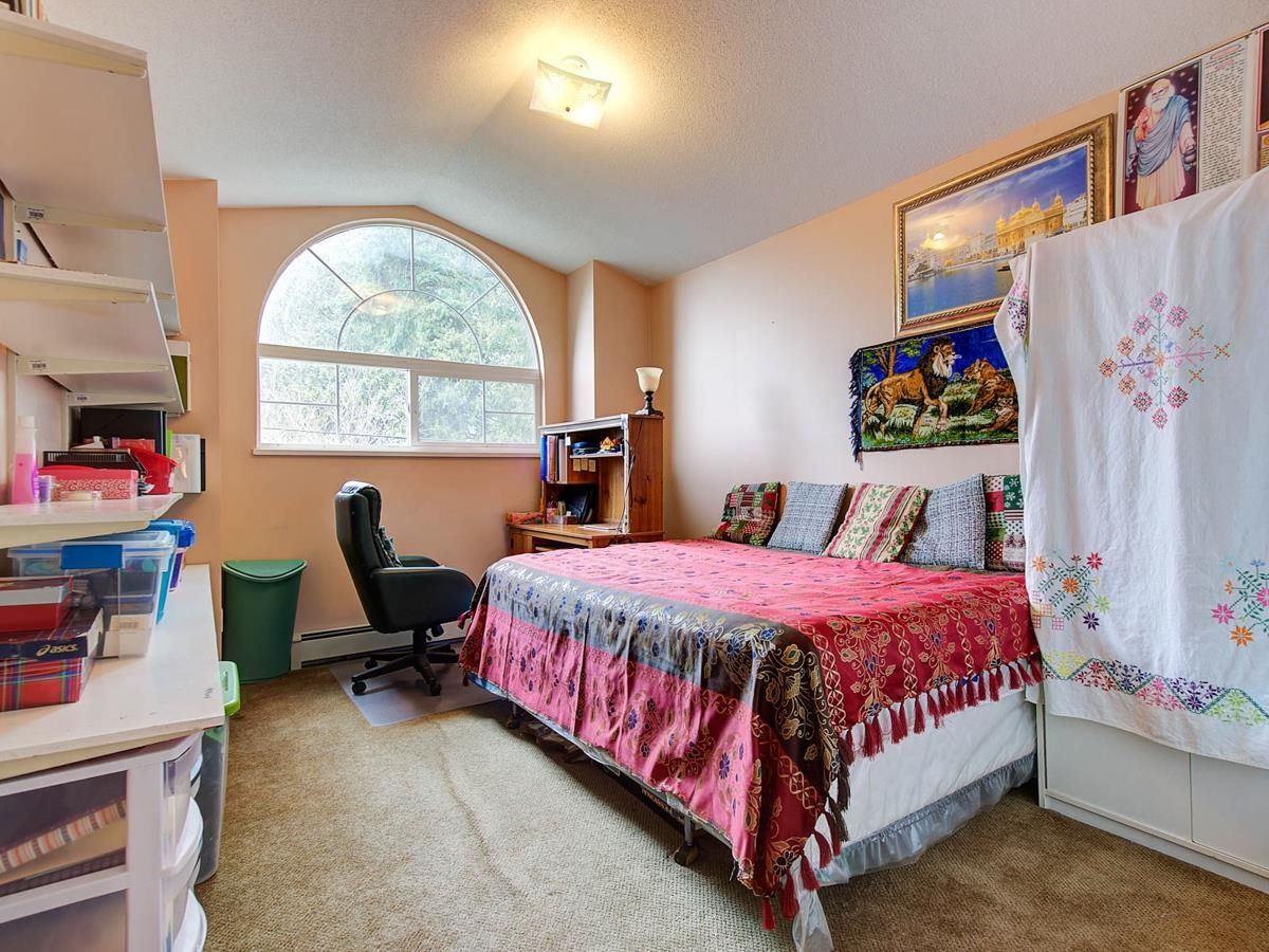 Listing Image 17