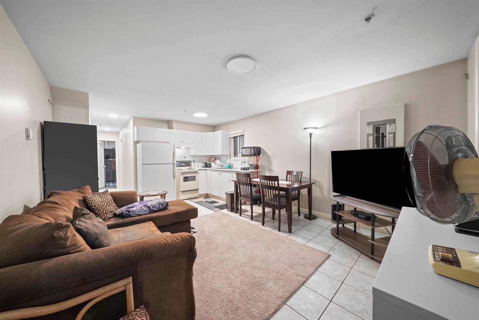 Listing Image 21