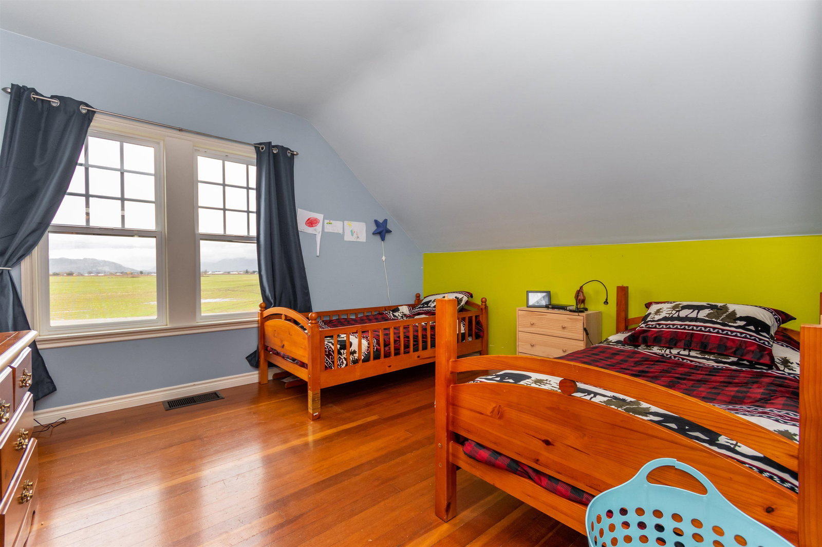 Listing Image 13